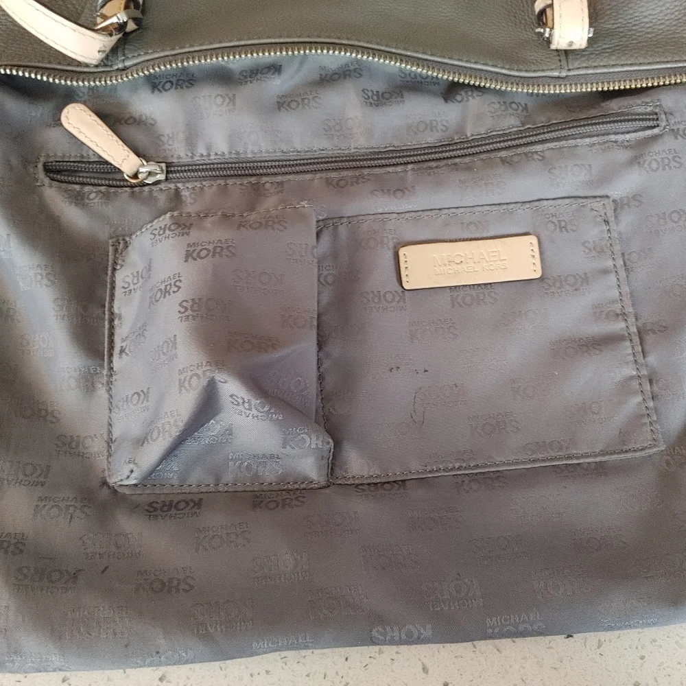 Michael Kors Grey & Cream Soft Leather Tote - Picture 16 of 16